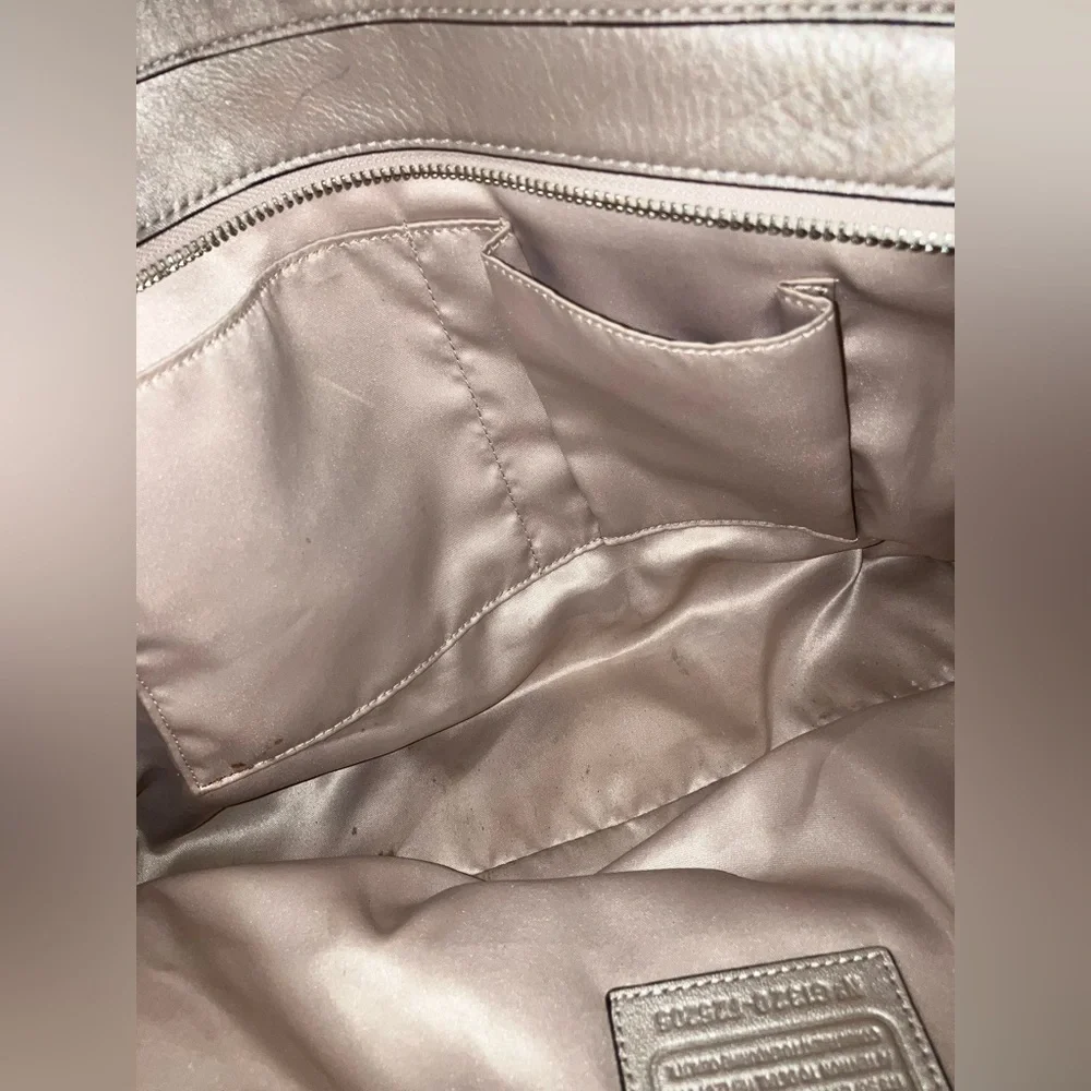 Coach Gold Metallic Tote Bag with Structured Design - Picture 11 of 12